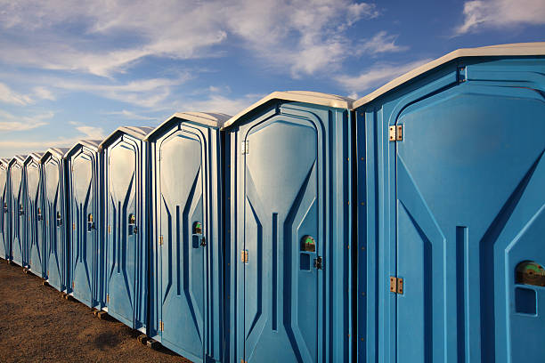 Best Portable Restroom Servicing (Cleaning and Restocking)  in Saginaw, MI